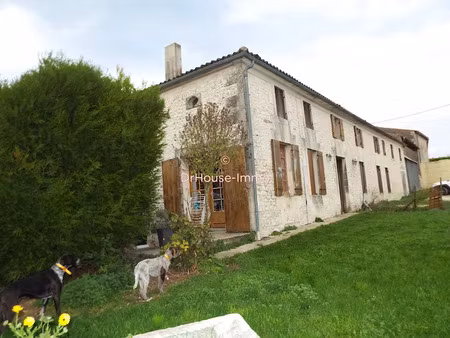 vente maison 4 pièces 126 m² à pons (17800)  169 360 €