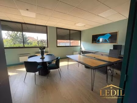 appartement avec deux places de parking privatif