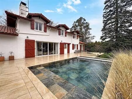 maison de luxe à vendre à ascain : 1 350 000 € | 216m²