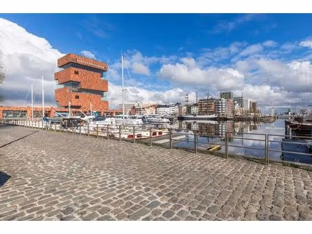 exclusieve kantoorloft met karakter en uitzicht op het mas