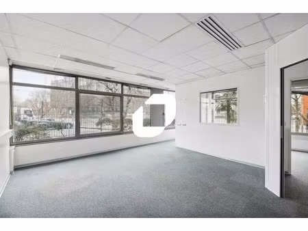a louer  bureaux rénovés aux portes de paris