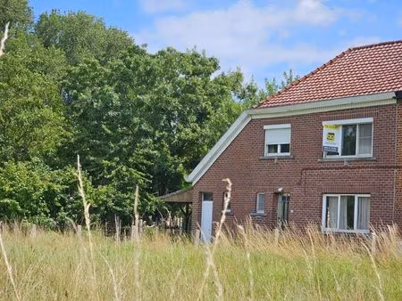 landelijk gelegen  te renoveren woning nabij de watermolensite