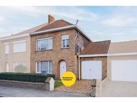 ruime woning met zuidgerichte tuin te sint-michiels