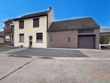 hob met garage en grote zuidgerichte tuin in het pittoreske scheldewindeke