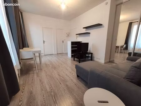 location 2 pièces - 40m2 - garenne-colombes