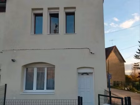 maison à louer à beautor