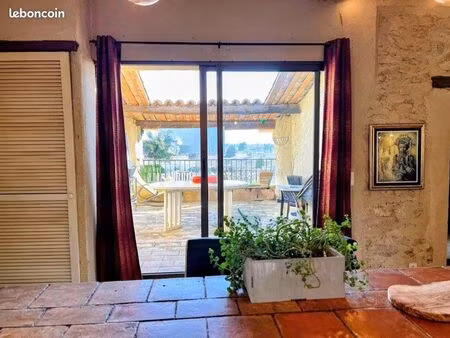 appartement t2  duplex  très lumineux  70 m2 proche avignon