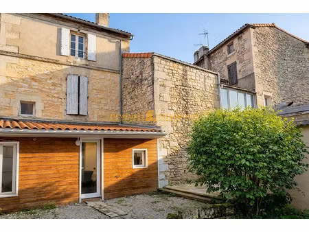 vente maison 5 pièces 150 m² à ruelle-sur-touvre (16600)  249 900 €