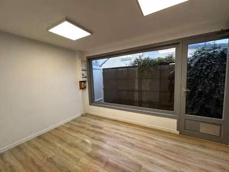 vente bureaux et commerces à agon-coutainville (50230) : à vendre / 69m² agon-coutainville