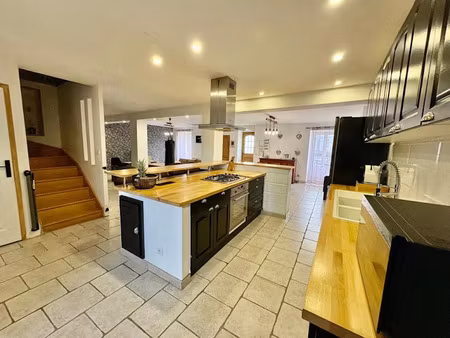 vente maison 4 pièces 156.53 m² à choisy-en-brie (77320)  250 000 €