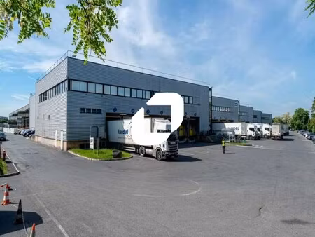 location local d'activités le bourget 93350