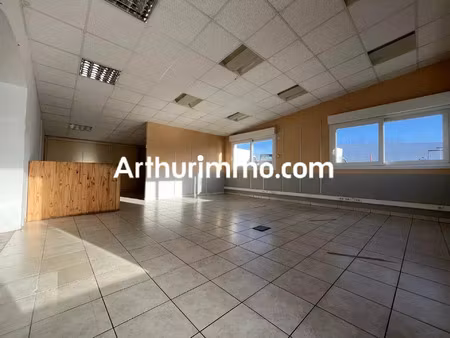 vente bureaux et commerces à mauléon (79700) : à vendre / 261m² mauléon