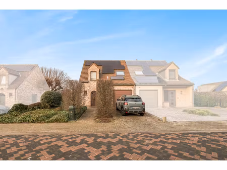 huis te koop in sint-niklaas met 2 slaapkamers