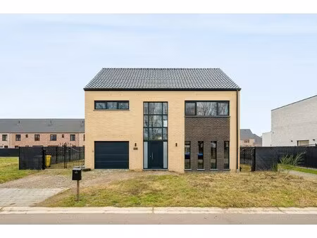 huis te koop in geel met 3 slaapkamers