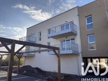 location appartement 3 pièces à montlouis-sur-loire (37270) : à louer 3 pièces / 63m² mont