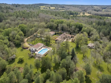 vente maison 11 pièces 300 m² à le bugue (24260)  751 679 €