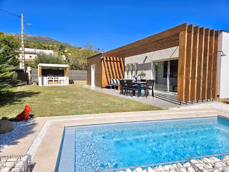 vente maison 4 pièces 100 m² carros (06510)
