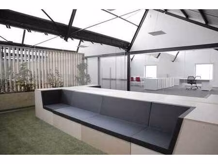 bureau d'environ 40m² avec services à intraxie à rumbeke