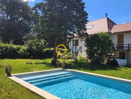 propriété 6 pièces 175 m²