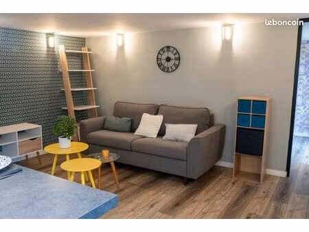 superbe t2 complètement meublé