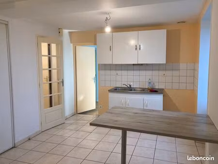 location t2 port brillet 57m2