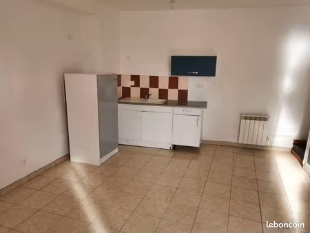 loue petite maison de ville