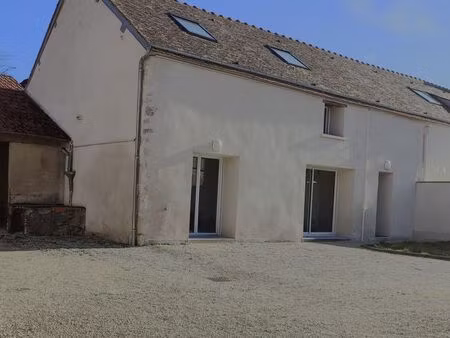 maison 3 chambres a louer buthiers