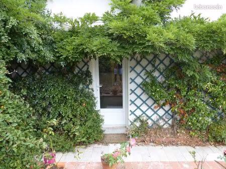 studio meublé à louer