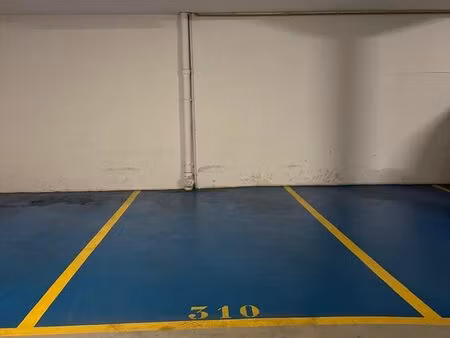 place de parking paris batignolles - disponible tout de suite