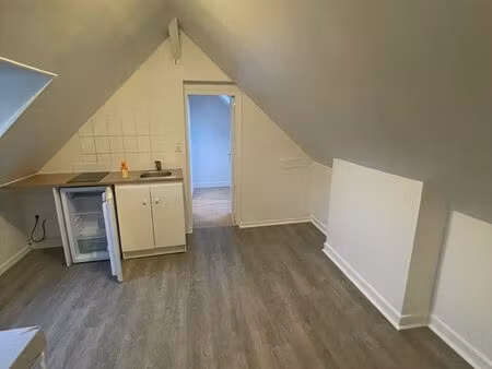 studio centre ville compiègne à 3 min à pied de l'utc