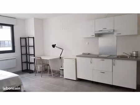 studio meublé 28 m2
