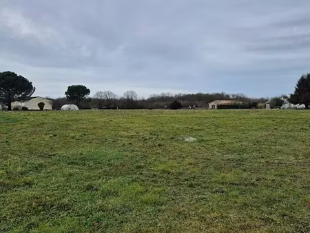 vente terrain 1700 m² à couhé (86700)  22 000 €