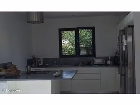 loue chambre etudiante meublée chez l'habitante