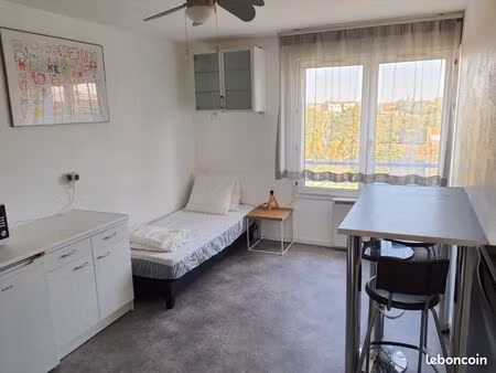 studio meublé 19m2