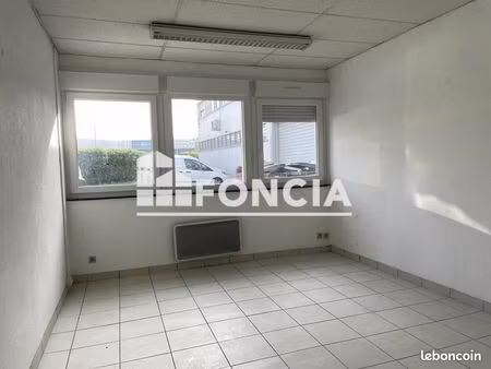 location - bureau - 15 75 m² - 2 664 /an hc ht - 222 /mois hc