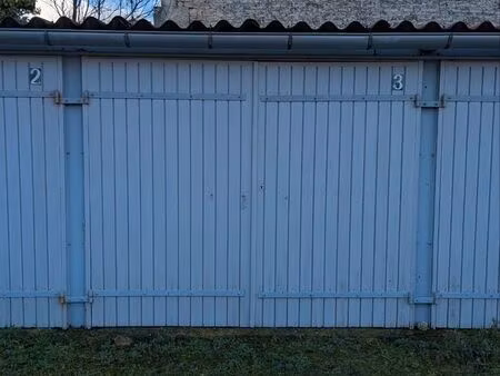 garage/garde meubles rue de souché niort