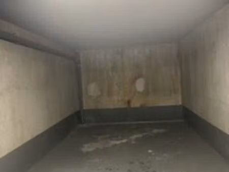 place de parking souterrain saint cloud