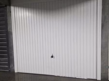 parking/box mérignac