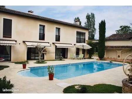 maison exceptionnelle 14 pièces 400m2