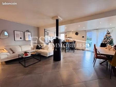 maison 6 pièces 99 m²