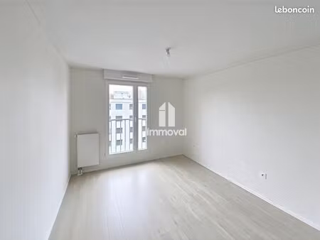 appartement 3 pièces 56 m²