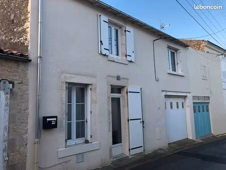 maison de ville à louer