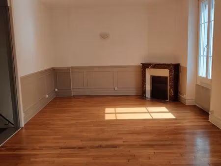 appartement t4bis gien centre 80 m²