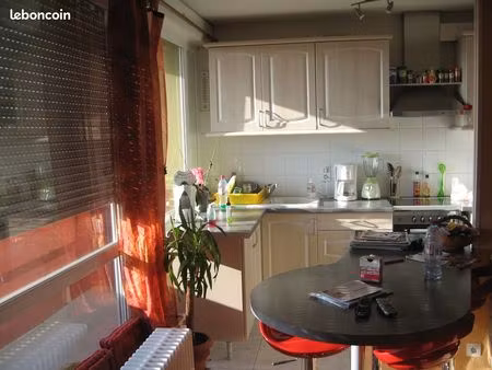 f2 meublé 38m2 avec box