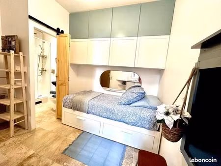 studio 1 pièce 11 m²