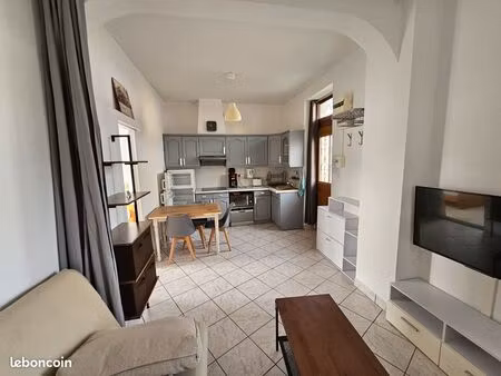 appartement meublé  31m2  2 piéces