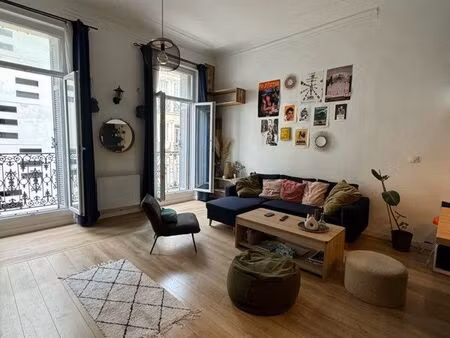 appartement 2 pièces meublé 58 m² rénové