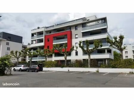 t2 lumineux avec grande terrasse et garage - immeuble de standing