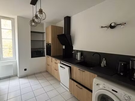 maison meublee a louer chef-boutonne