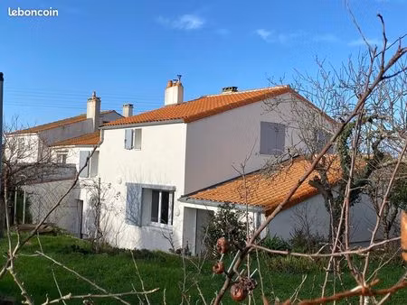 grande maison familiale avec jardin refaite à neuf